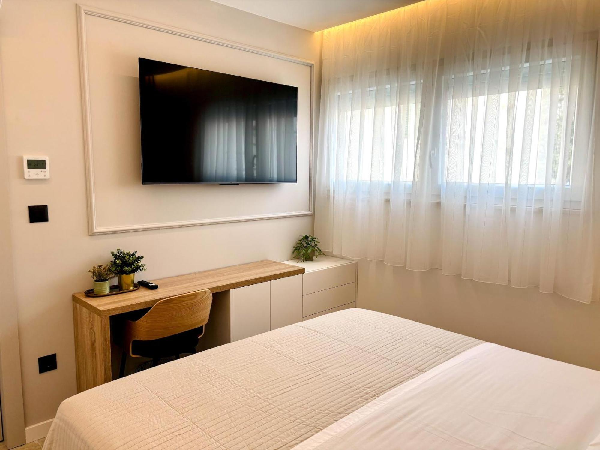 Marthinis Luxury Suites Сплит Экстерьер фото