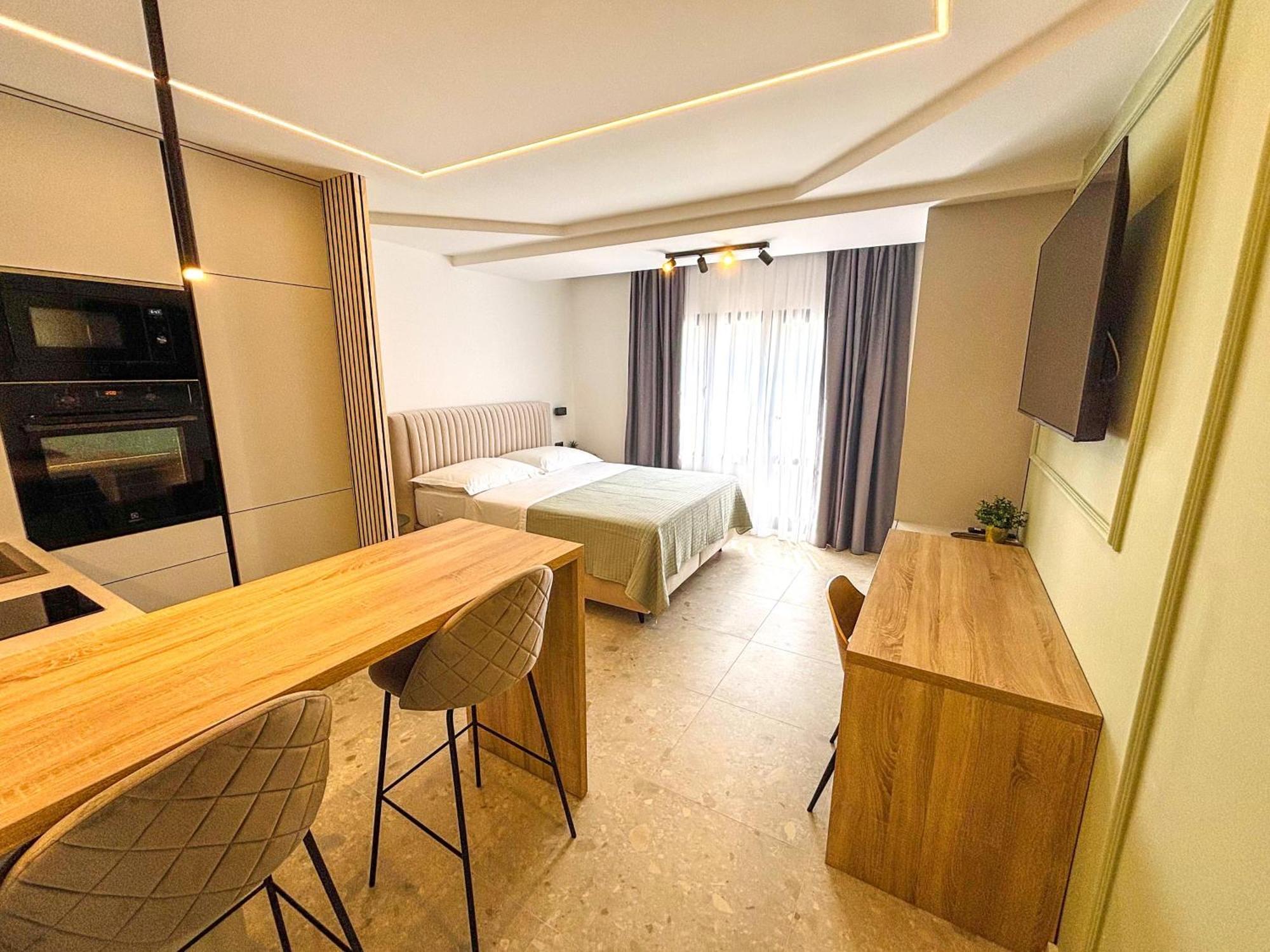 Marthinis Luxury Suites Сплит Экстерьер фото